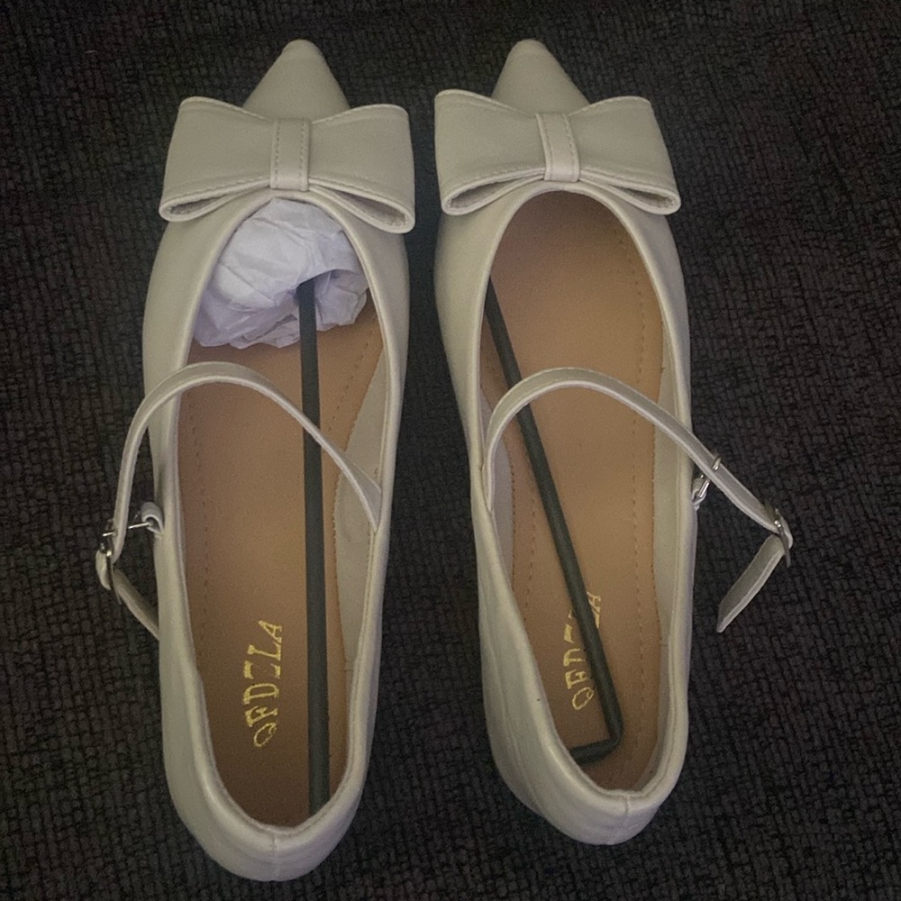 Cream white 100% leather